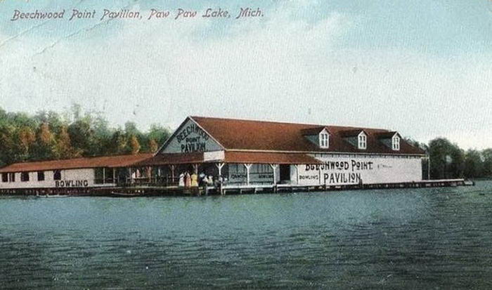 Woodward Pavillion (Woodwards Pavilion) - Old Post Card Photo